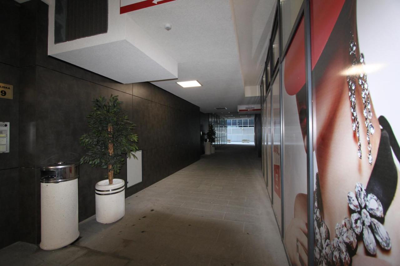 Downtown Apartment Μπάνια Λούκα Εξωτερικό φωτογραφία